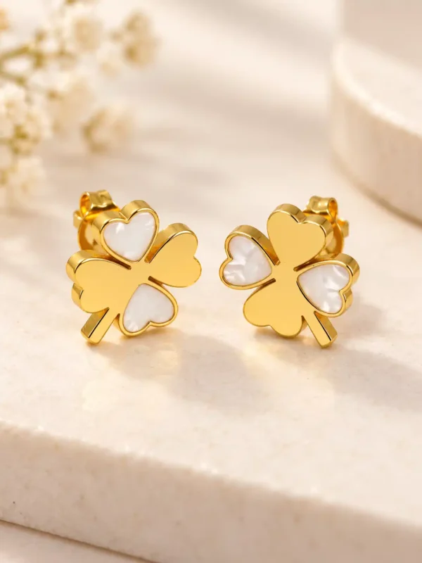 Gold-plated four-leaf clover stud earrings with white mother-of-pearl heart inlays