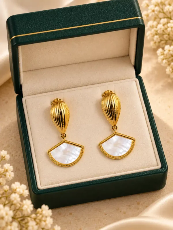 Aurelia anti-tarnish shell fan earrings in green and cream jewellery box