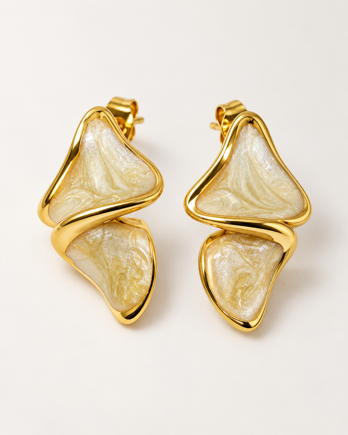 aurelia-ripple-anti-tarnish-gold-stud-earrings